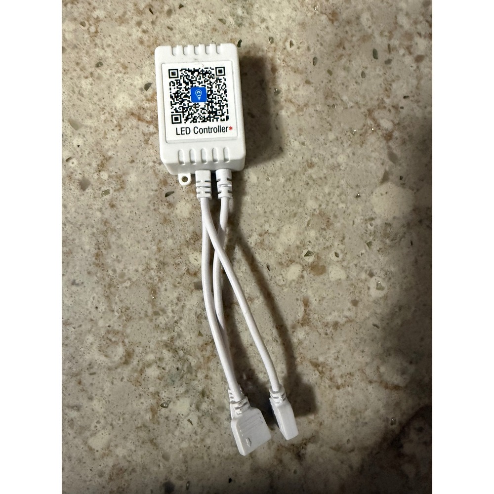 Smart Bluetooth LED Controller Dual 4-Pin Output App Control White